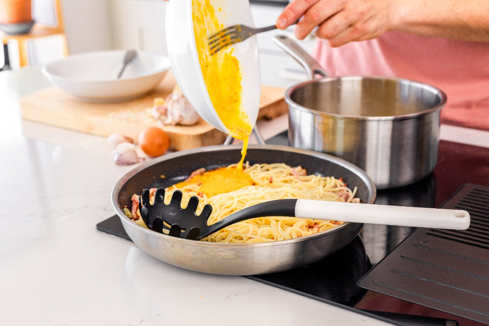 KitchenAid Spaghettilöffel Classic Porzellanweiß 34cm - Pastaheber